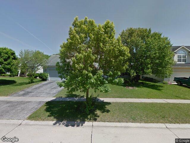 1905 charleston dr, marion,  IA 52302