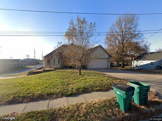 7100 n cherry st, kansas city,  MO 64118