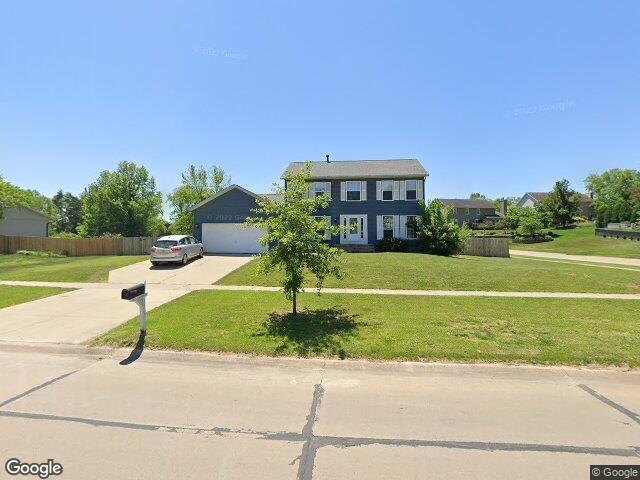 6823 1st avenue sw, cedar rapids,  IA 52404