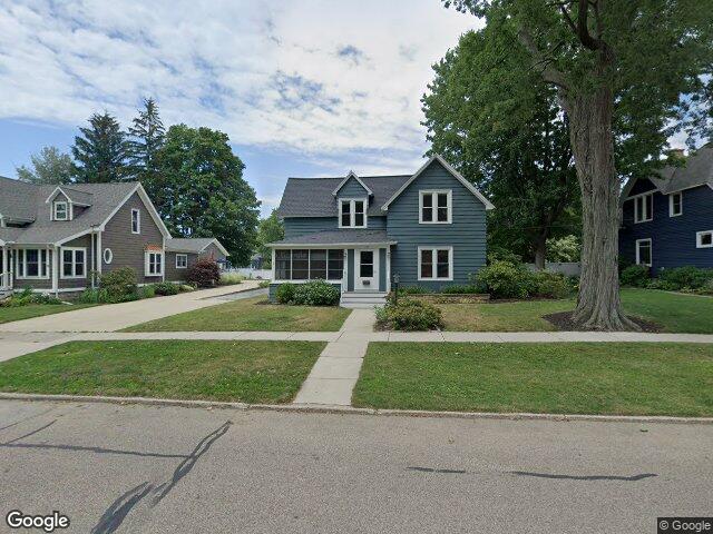 727 wilson st, south haven,  MI 49090