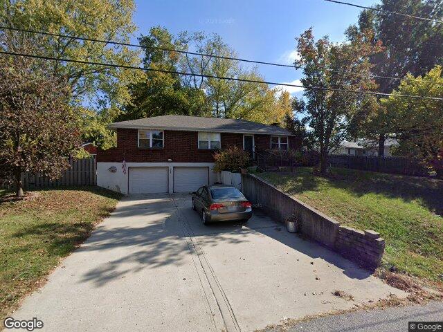 6705 s elm st, pleasant valley,  MO 64068