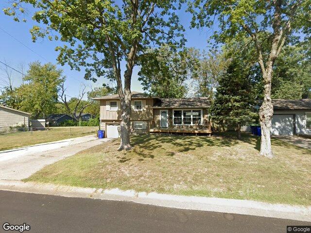 502 nw frances dr, lees summit,  MO 64063