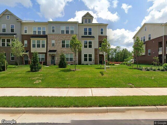 10161 queens way, manassas,  VA 20110
