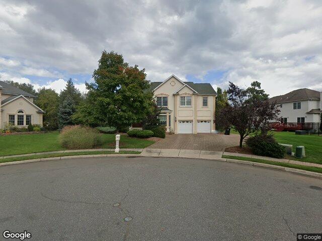 304 blauvelt ct, paramus,  NJ 07652