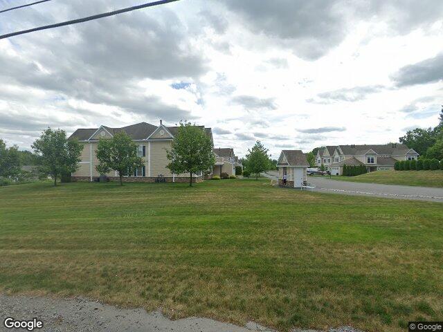 301 lois ln, schenectady,  NY 12304