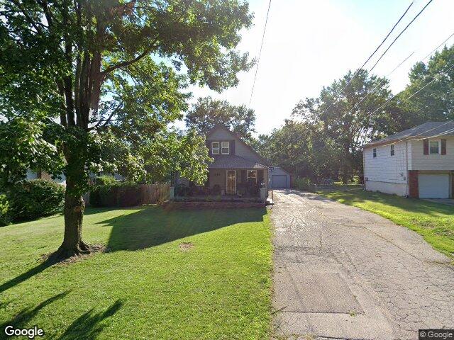 5640 long ave, shawnee,  KS 66216