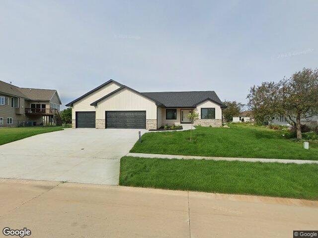 5740 woodbridge crst, marion,  IA 52302