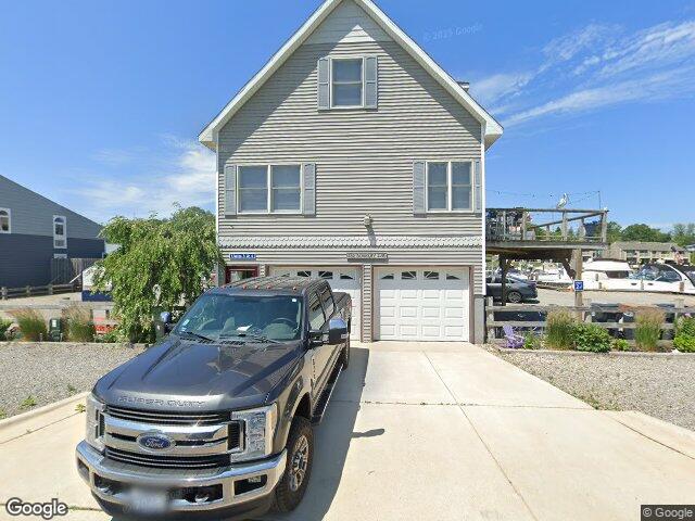 132 dunkley ave, south haven,  MI 49090