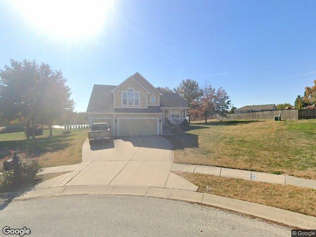 1805 holt cir, liberty,  MO 64068