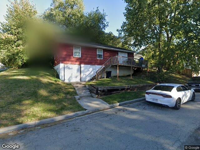 2701 oakley ave, kansas city,  MO 64128