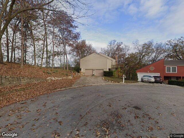 7112 n belleview ave, kansas city,  MO 64118
