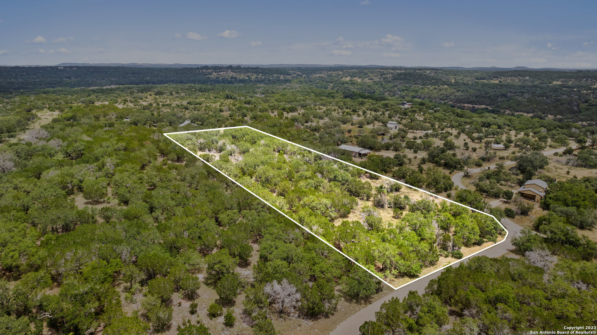 133 rabbit run, dripping springs,  TX 78620