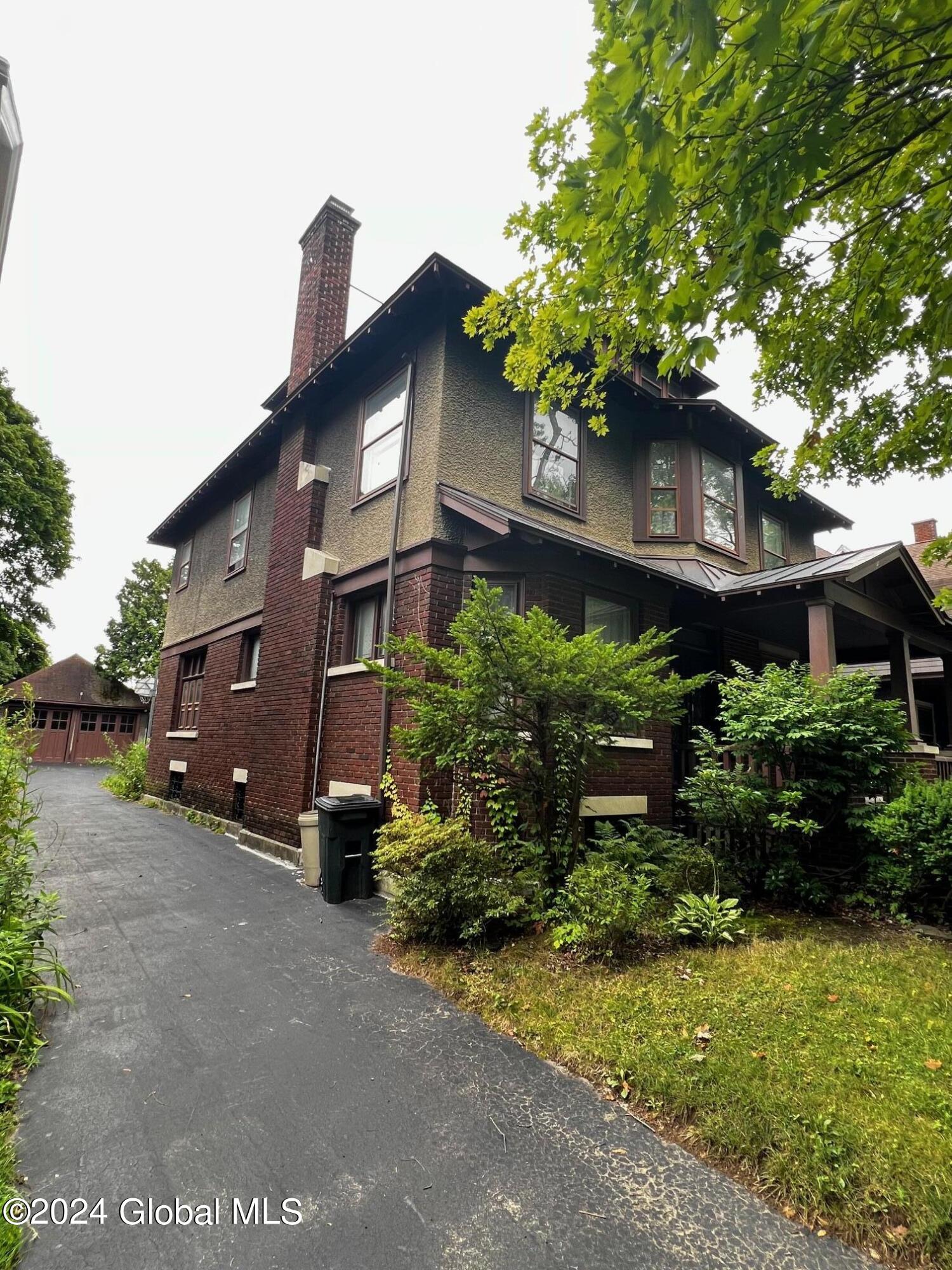 7 morris ave, schenectady,  NY 12308