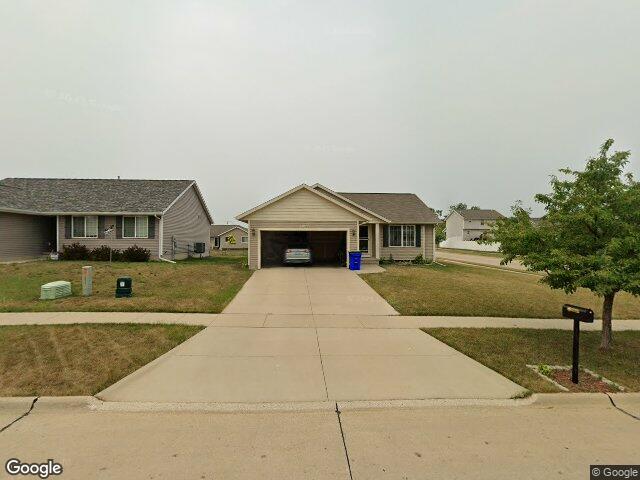 1902 probst ct sw, cedar rapids,  IA 52404