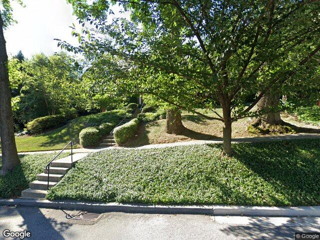 104 overhill rd, baltimore,  MD 21210