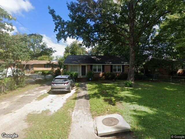 3817 live oak st, columbia,  SC 29205