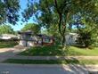 8303 manning ave, raytown,  MO 64138