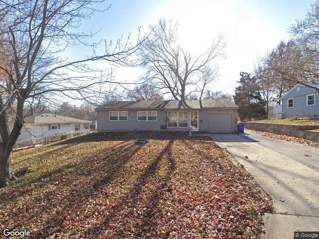 807 ne 61st st, kansas city,  MO 64118