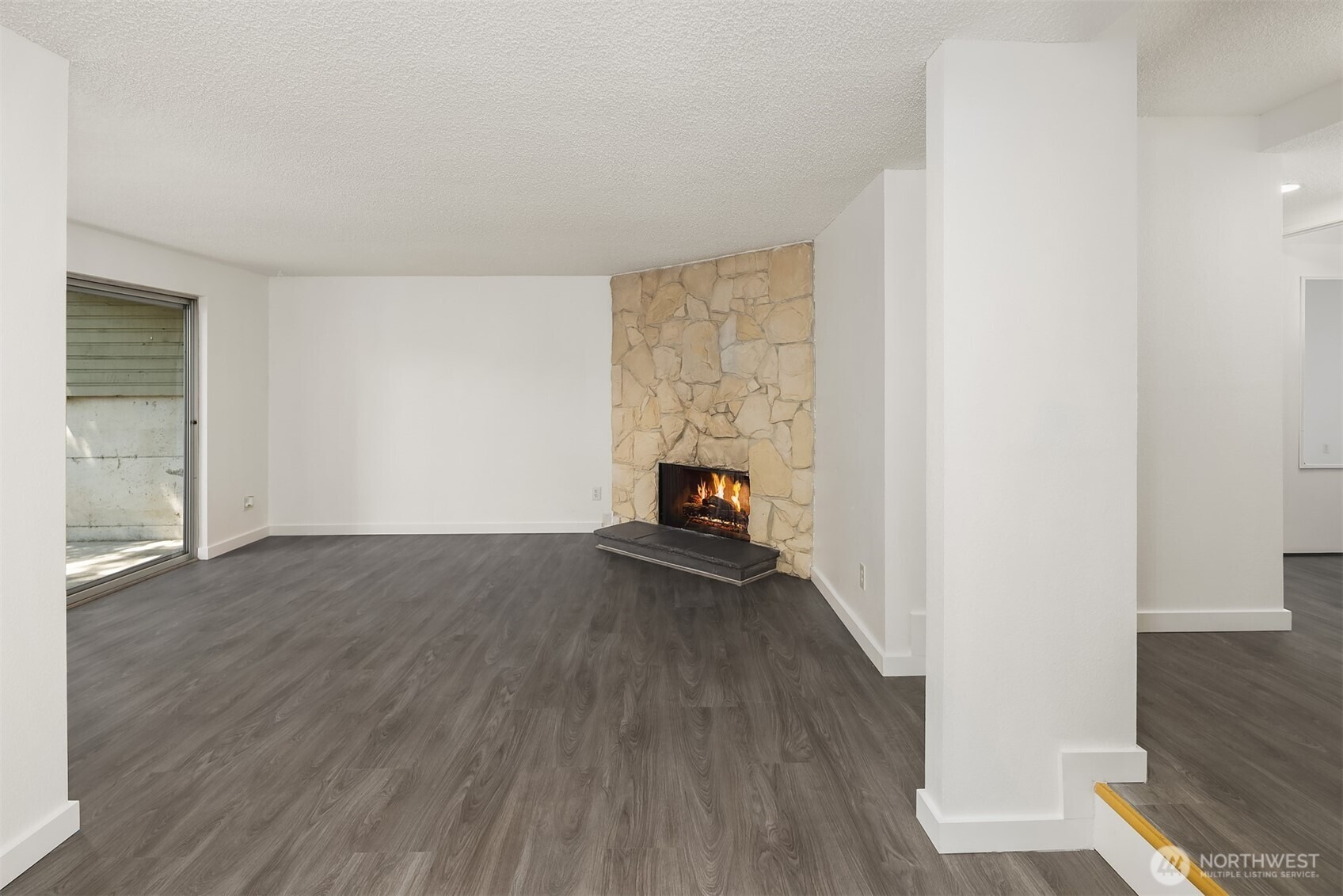 17537 151st ave se
                                ,Unit 9-4, renton,  WA 98058
