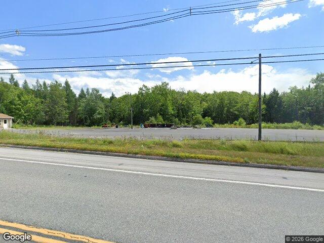 233 water st, guilford,  ME 04443
