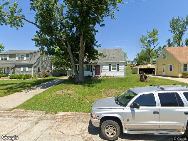 3824 dalewood ave se, cedar rapids,  IA 52403