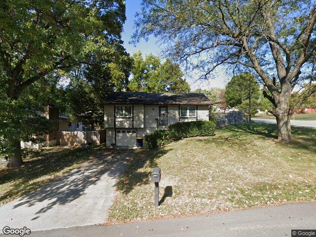 400 nw 78th ter, kansas city,  MO 64118