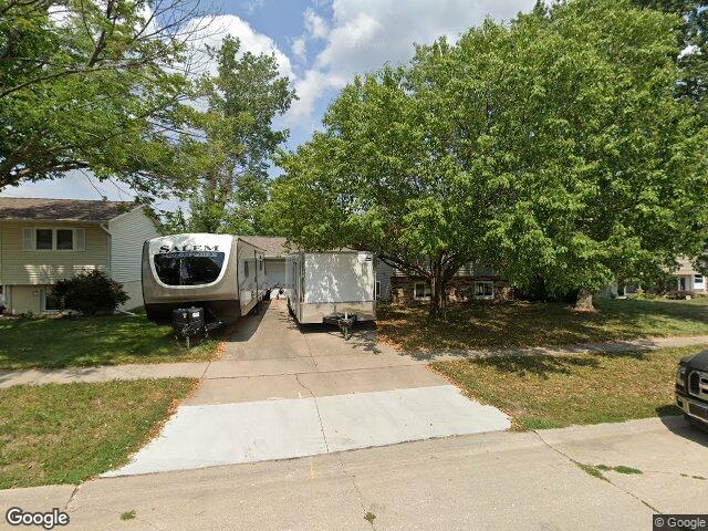 3460 27th ave, marion,  IA 52302