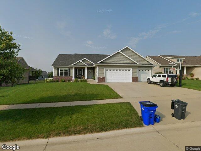 813 palmyra dr ne, cedar rapids,  IA 52402