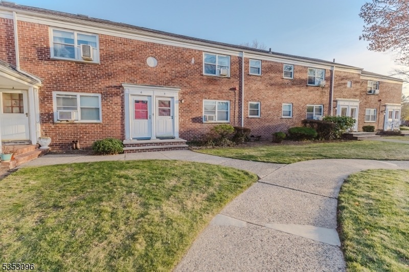 418 esplanade
                                ,Unit 5, hackensack,  NJ 07601