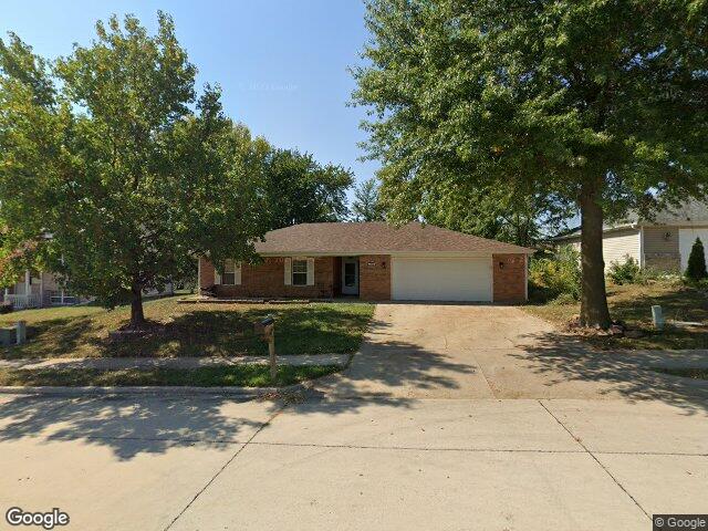 1802 n charleston cir, columbia,  MO 65202