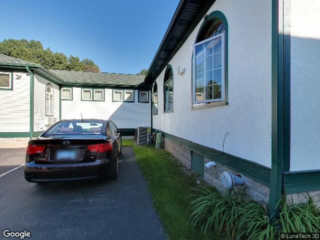 241 oak st, south haven,  MI 49090