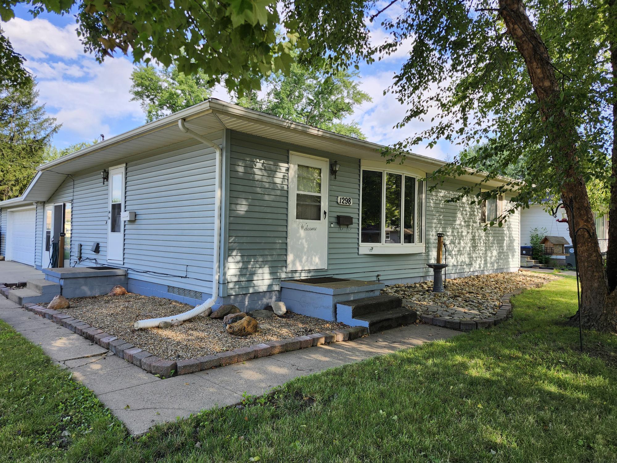 1298 st. andrews avenue, waterloo,  IA 50701