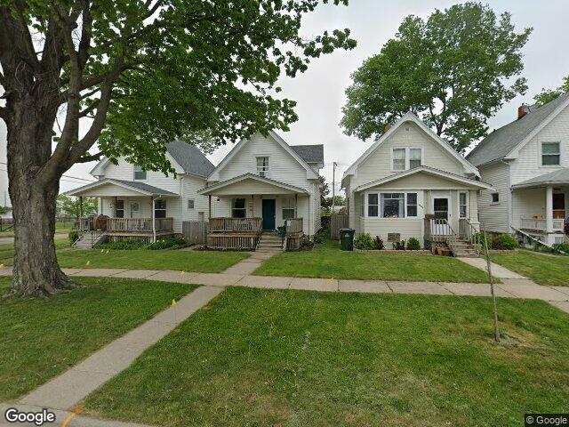 1504 d ave ne, cedar rapids,  IA 52402