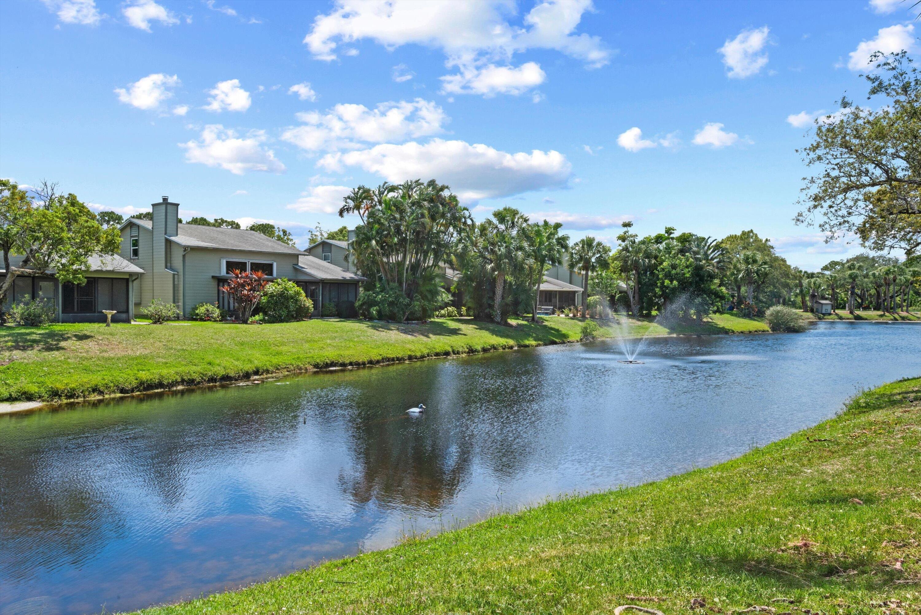 912 ne sandalwood pl, jensen beach,  FL 34957