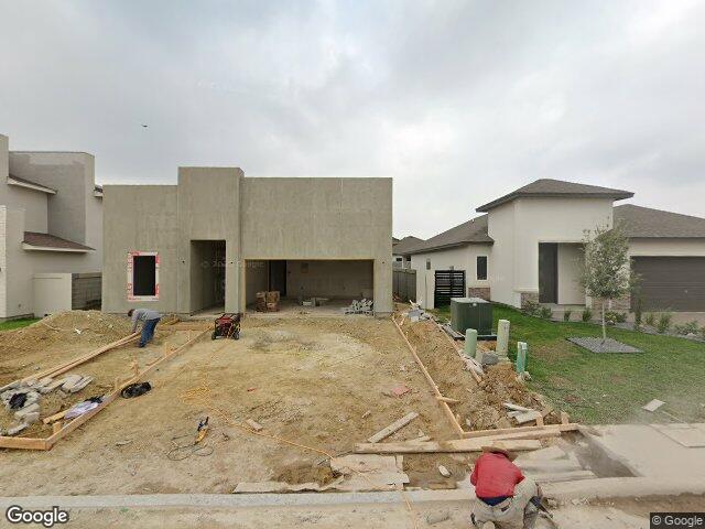 1406 eagles ln, laredo,  TX 78045