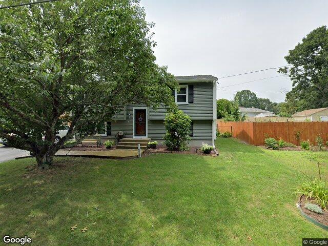65 pequot ave, warwick,  RI 02889