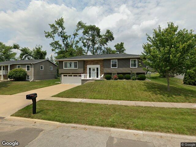 316 sussex dr ne, cedar rapids,  IA 52402