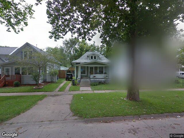 702 8th st sw, cedar rapids,  IA 52404