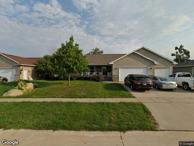 2290 edwin dr, marion,  IA 52302