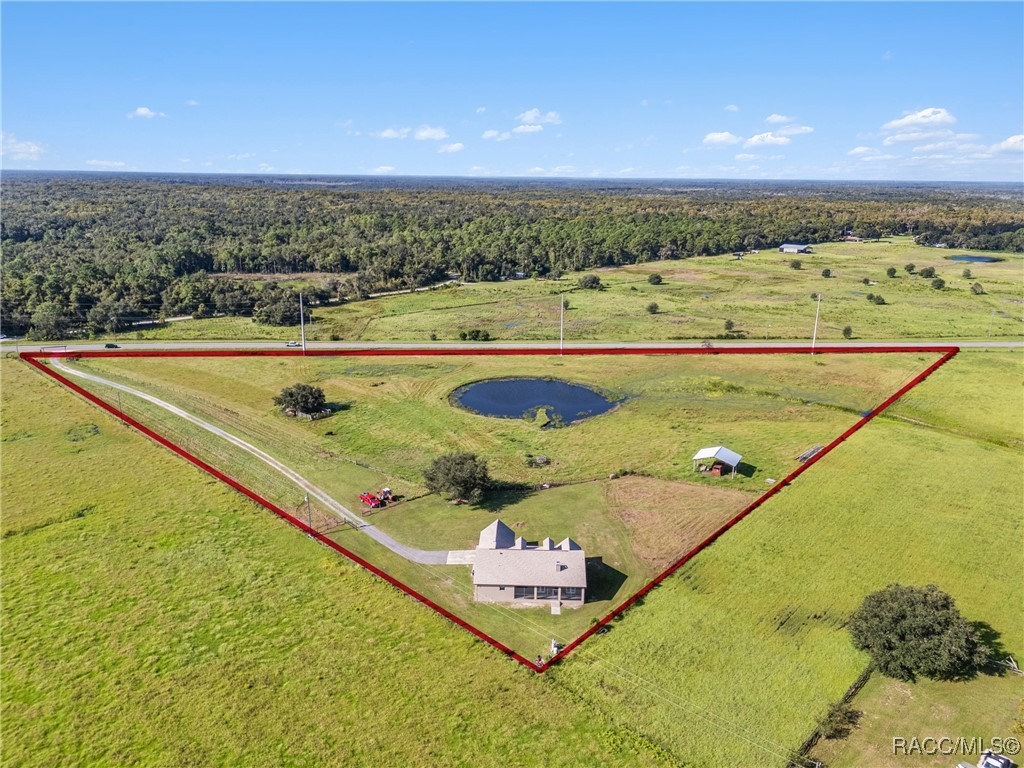 4027 n c 470, lake panasoffkee,  FL 33538