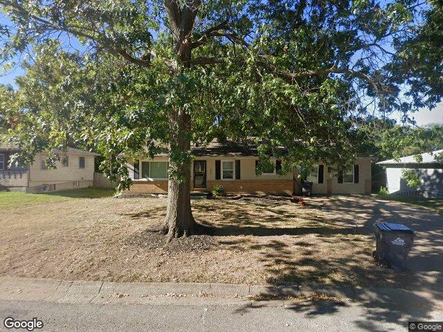 1512 nw b st, blue springs,  MO 64015