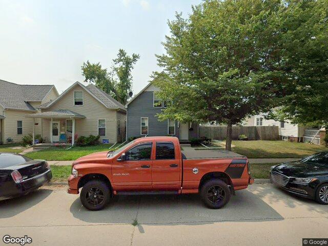1310 j st sw, cedar rapids,  IA 52404