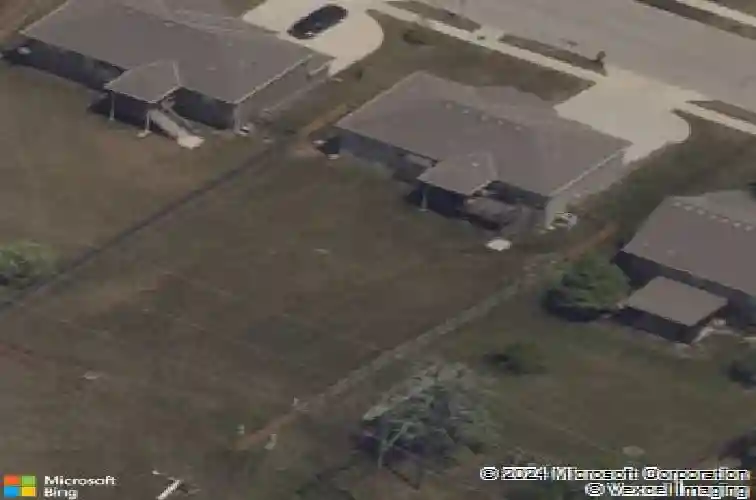 11208 n manchester ave, kansas city,  MO 64157