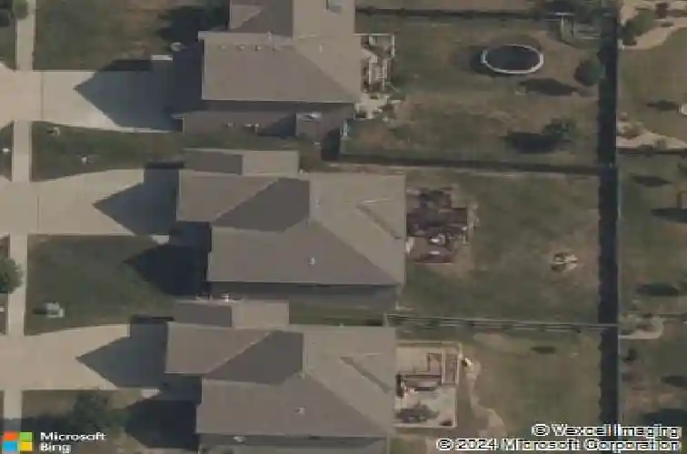 8829 n essex dr, kansas city,  MO 64156