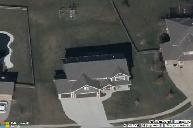 1800 knoll creek ln, raymore,  MO 64083