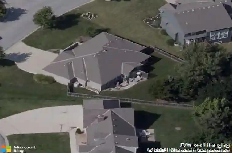 21431 w 112th ter, olathe,  KS 66061