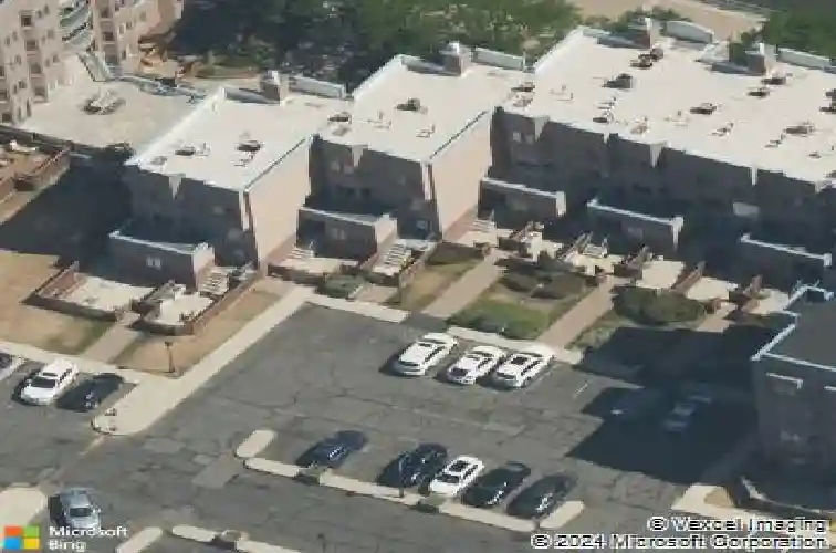 102 nelson ct, edgewater,  NJ 07020
