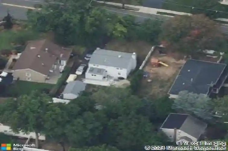 484 e ridgewood ave, paramus,  NJ 07652