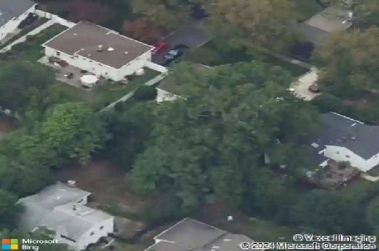 218 mayfair rd, paramus,  NJ 07652