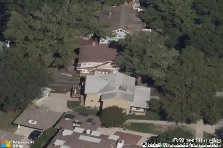 5924 grand ave, kansas city,  MO 64113